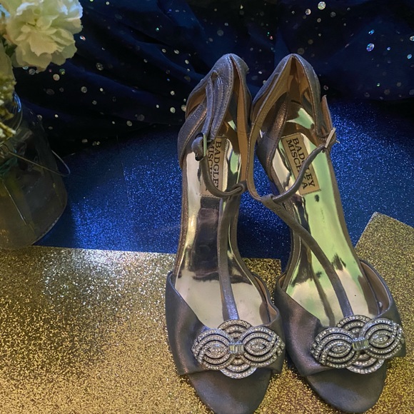 BADGLEY MISCHKA PEWTER METALLIC LEATHER WEDGE BEJEWELED Heels GORG LUX BRIDAL - Picture 9 of 11